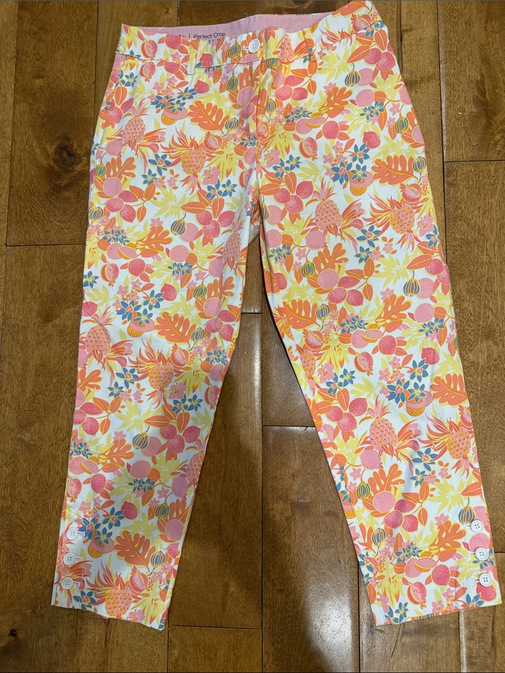 Talbots woman’s Tropical Floral Capri Pants in Coral, Yellow & Pink